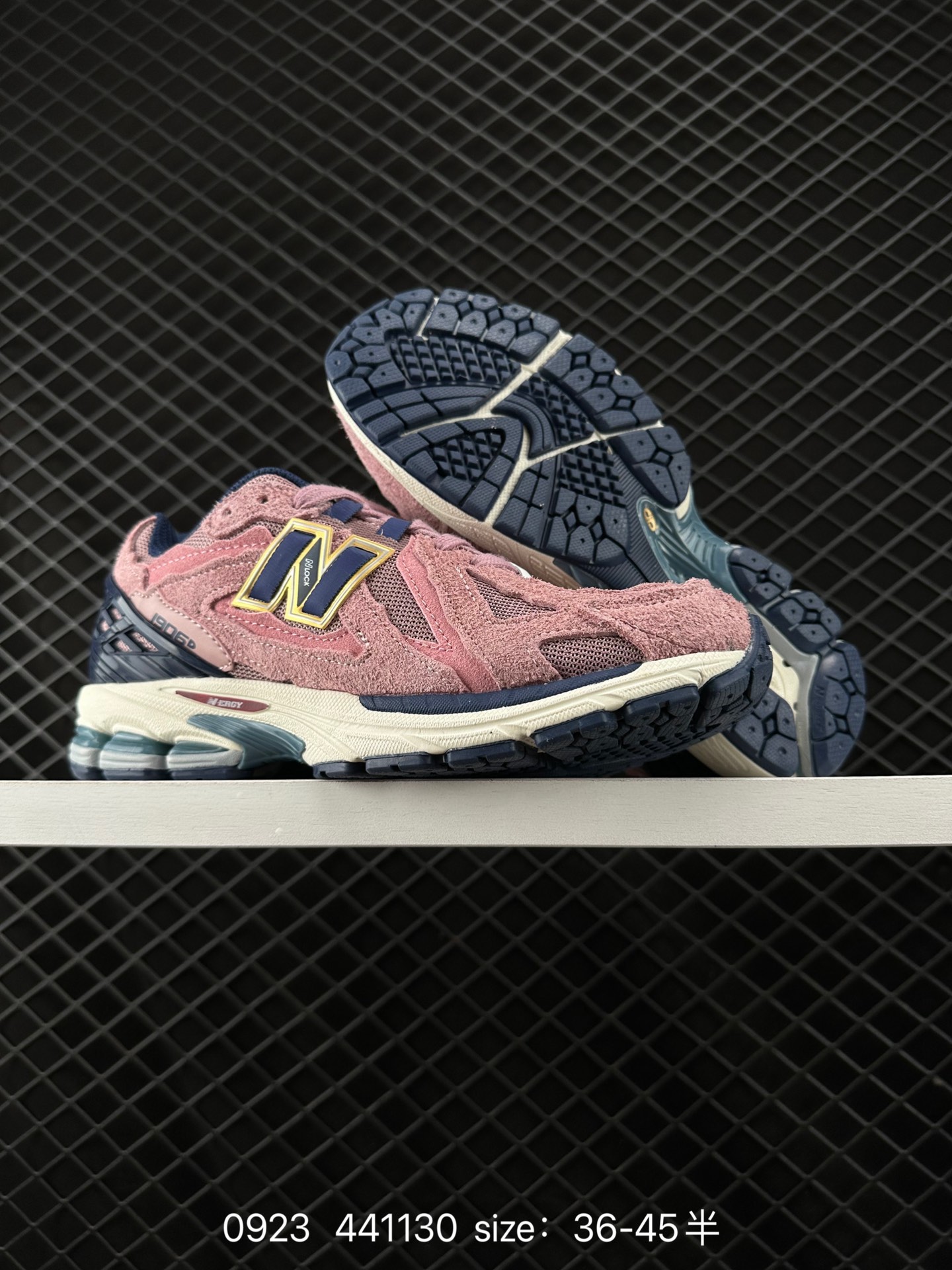 New Balance M1906